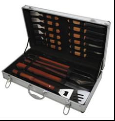 16 pc wooden bbq tool set