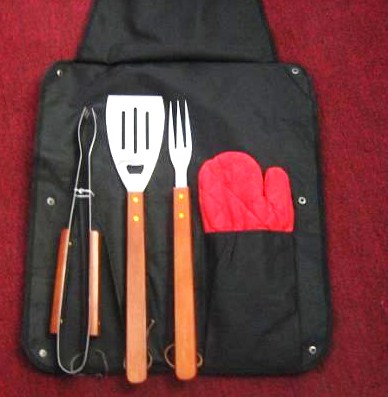 4 pcs bbq tool in apron