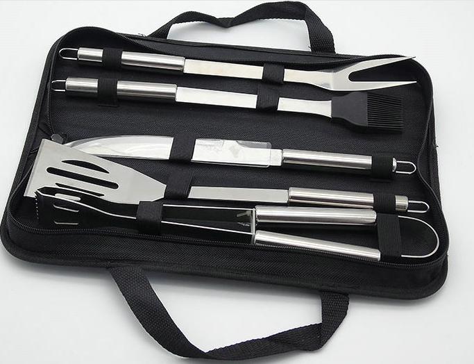 5 pcs S.S bbq tool set in a Oxford nylon bag